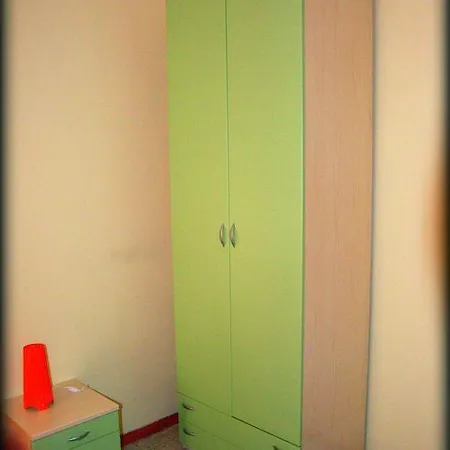 Couette-café Lavikarooms 2*